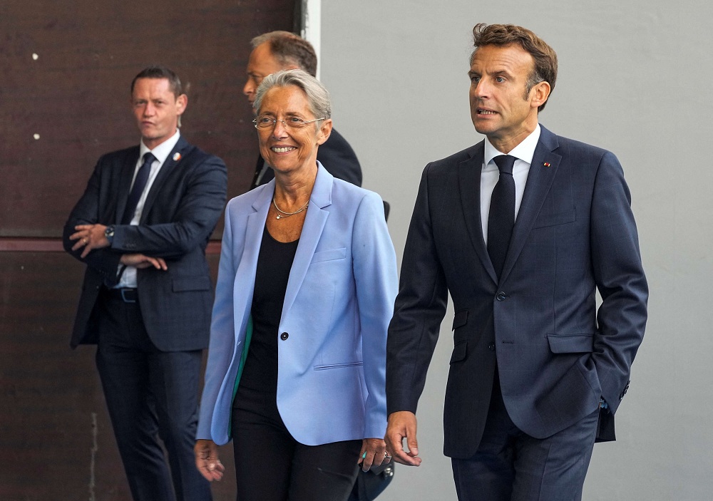 زيارة رئيسة الحكومة الفرنسية للجزائر تأتي بعد نحو شهر من زيارة مماثلة قام بها الرئيس الفرنسي