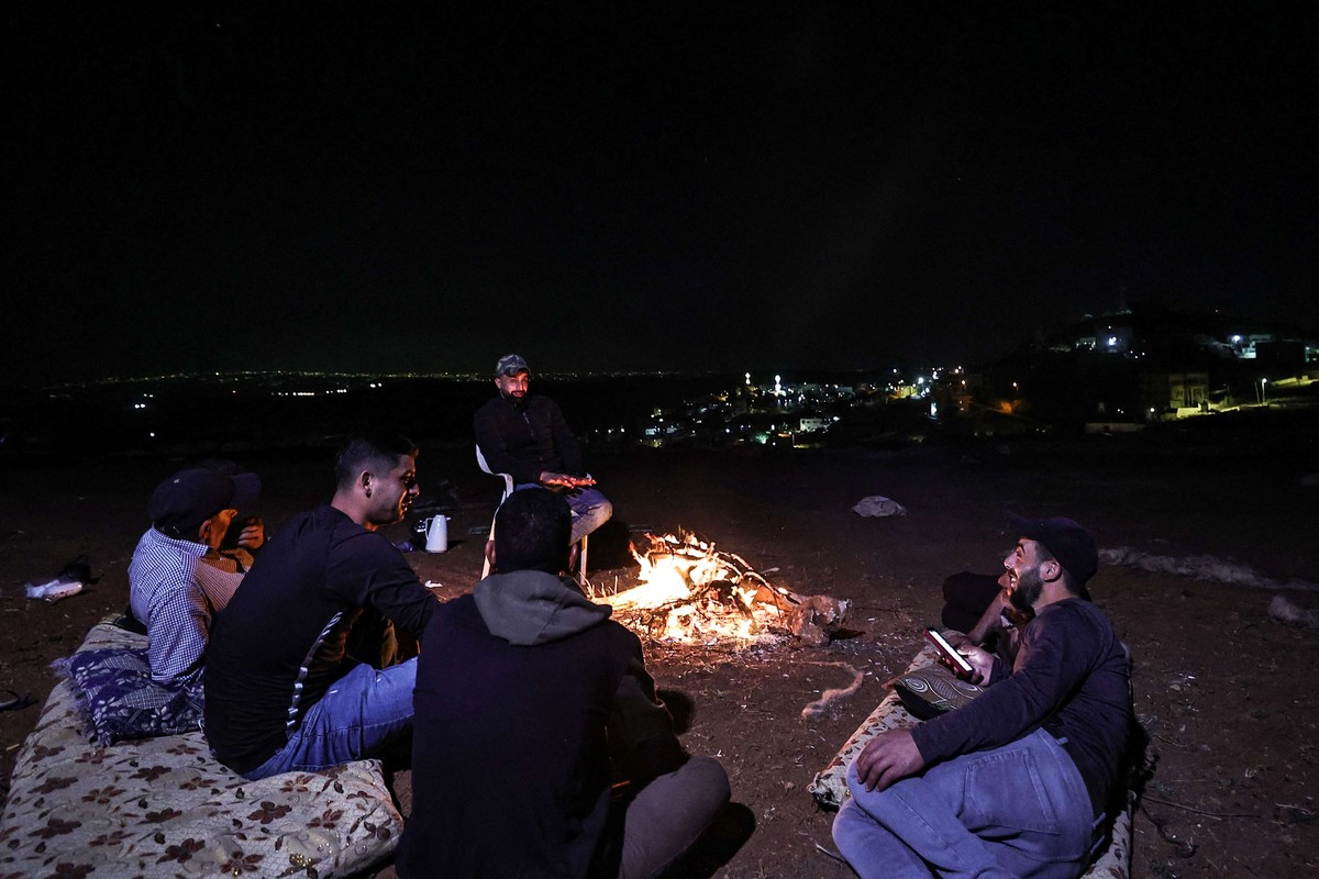 فلسطينيون في الضفة الغربية متيقظون في مواجهة المستوطنين