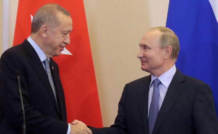 الرئيس التركي رجب طيب اردوغان ونظيره الروسي فلاديمير بوتين