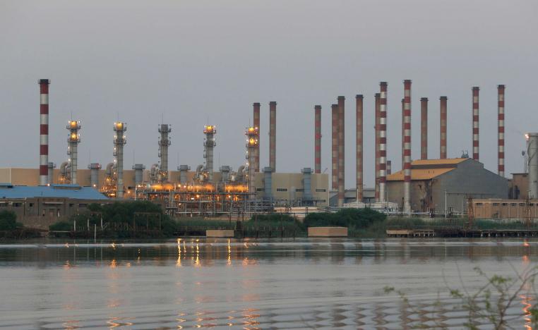 صادرات إيران النفطية تراجعت بفعل العقوبات من 2.8 مليون برميل يوميا إلى 300 ألف برميل يوميا