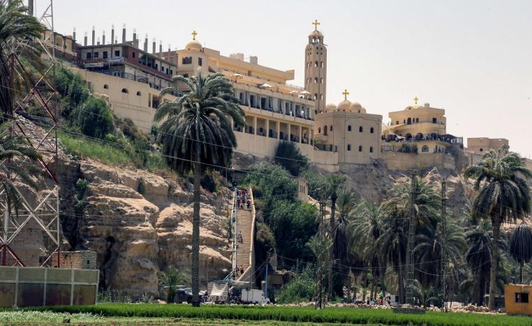 كنيسة السيدة العذراء في منطقة جبل الطير بالمنيا في مصر