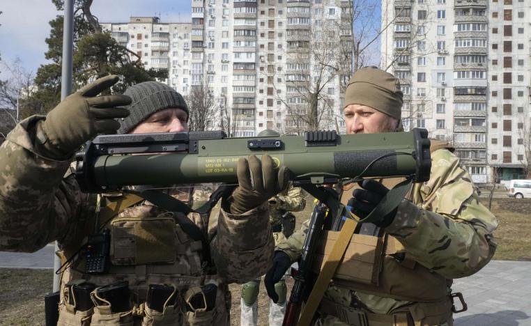 الأوكرانيون يبدون صمودا كبيرا في مواجهة الزحف العسكري الروسي 