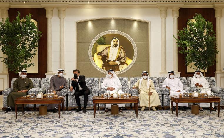 تعزية وتهنئة للشيخ محمد بتولي رئاسة الإمارات