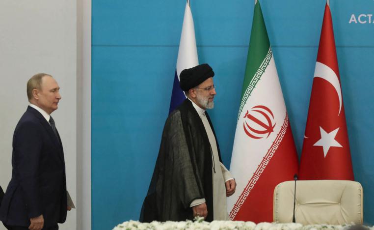 الرئيسان الروسي فلاديمير بوتين والإيراني إبراهيم رئيسي