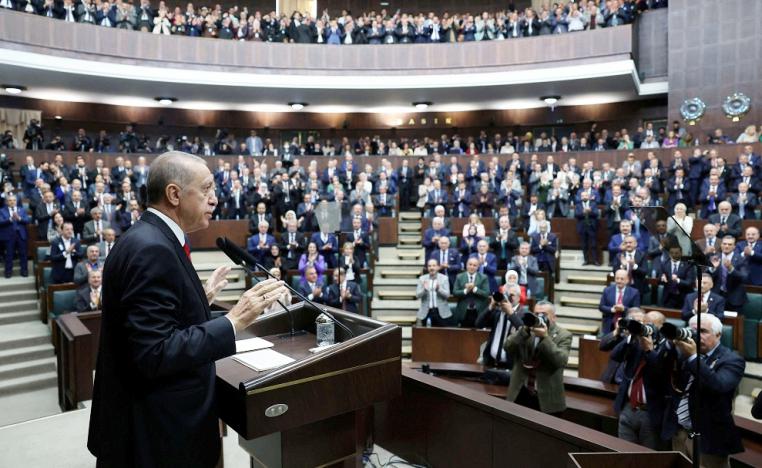 أردوغان يعدل بوصلته صوب الخزان الانتخابي لحزب موال للأكراد يتهمه بالإرهاب! 
