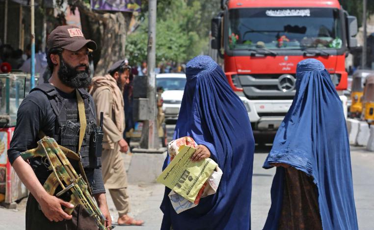 طريقة تعامل طالبان مع النساء وصفت بانها جريمة ضد الانسانية