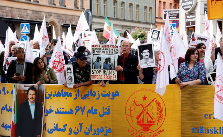 يُنظر للمعارضة الايرانية في الخارج بعين الريبة وسط انقسامات بين أطيافها