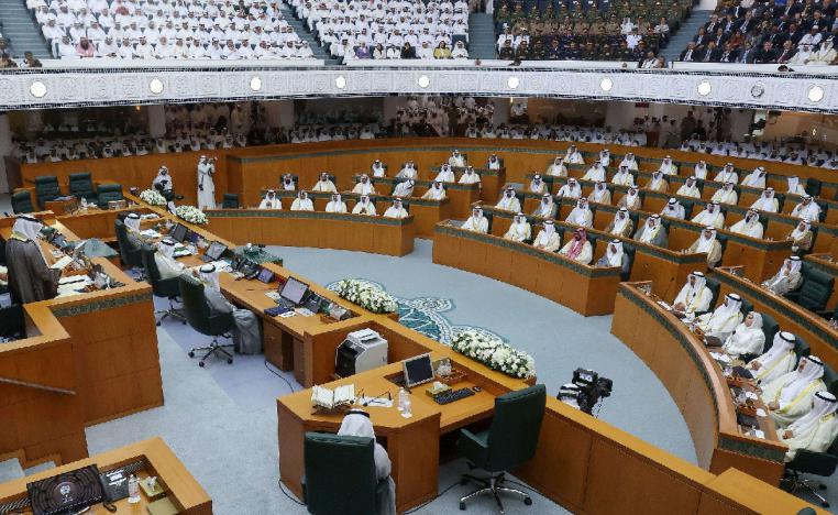 برلمان الكويت دخل في خلافات متكررة مع الحكومة