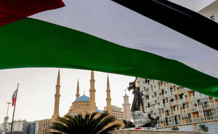 علم فلسطيني في ساحة الشهداء وسط بيروت