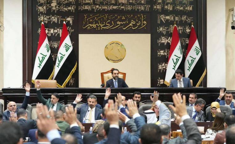رئيس البرلمان العراقي السابق محمد الحلبوسي في جلسة تصويت برلمانية