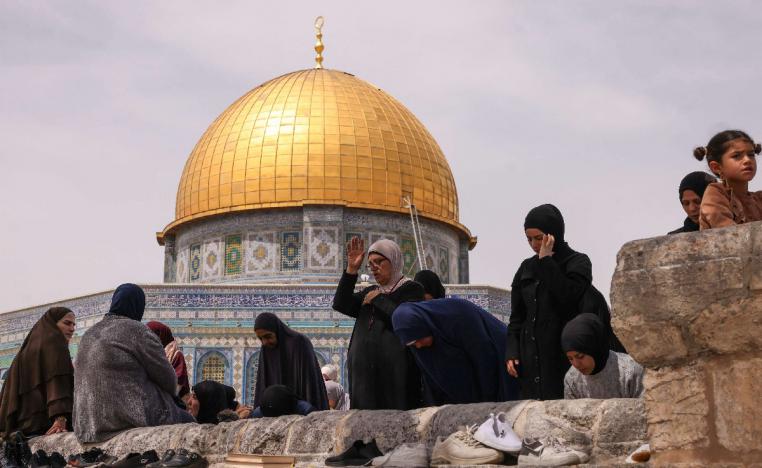 إسرائيل تحرم الفلسطينيين من حقهم في الصلاة في القدس