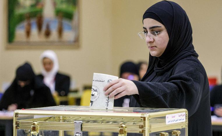 الكويتيون يتطلعون إلى وضع حد للأزمات السياسية وانطلاق قطار الإصلاحات