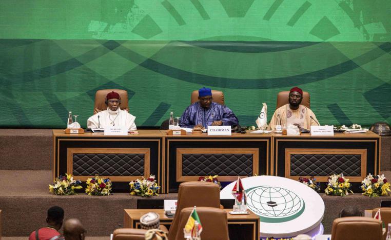 إعلان القمة الـ 15 لمنظمة التعاون الإسلامي يثمن التجربة المغربية على كافة المستويات