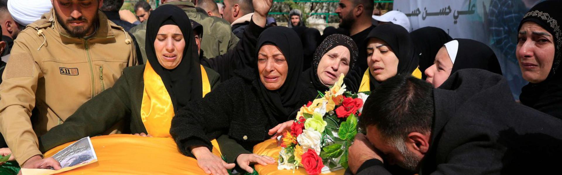 ارتفاع حصيلة قتلى حزب الله يثير صدمة في صفوف أنصاره