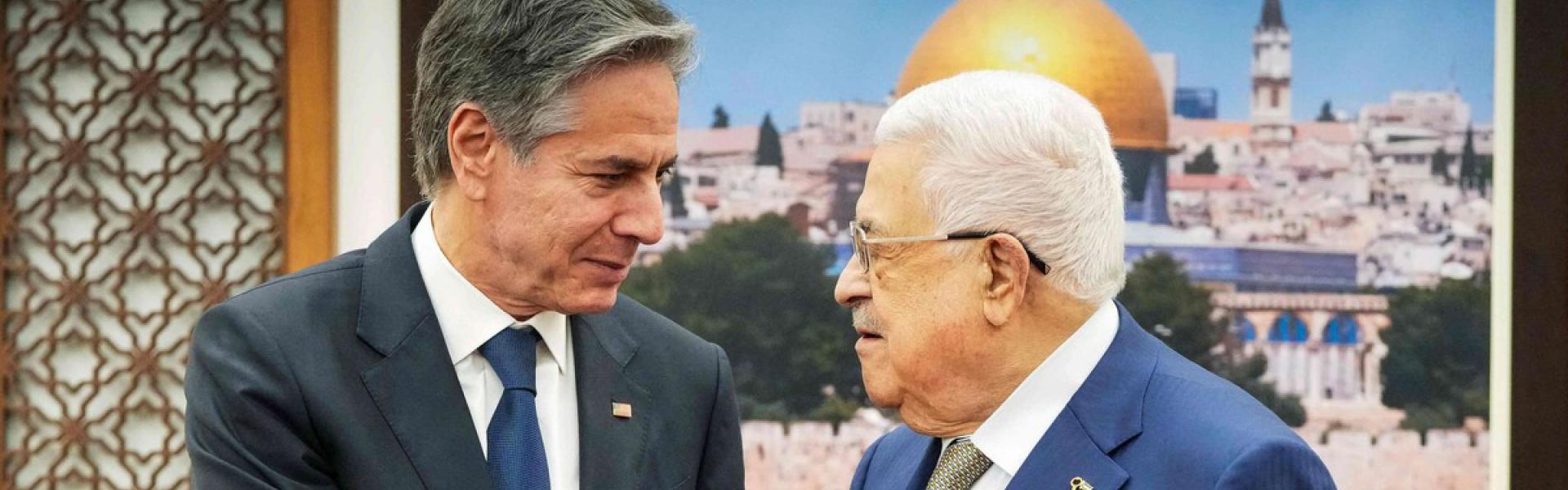 الرئيس الفلسطيني يتهم الأميركيين يالتواطئ في تجويع الفلسطينيين