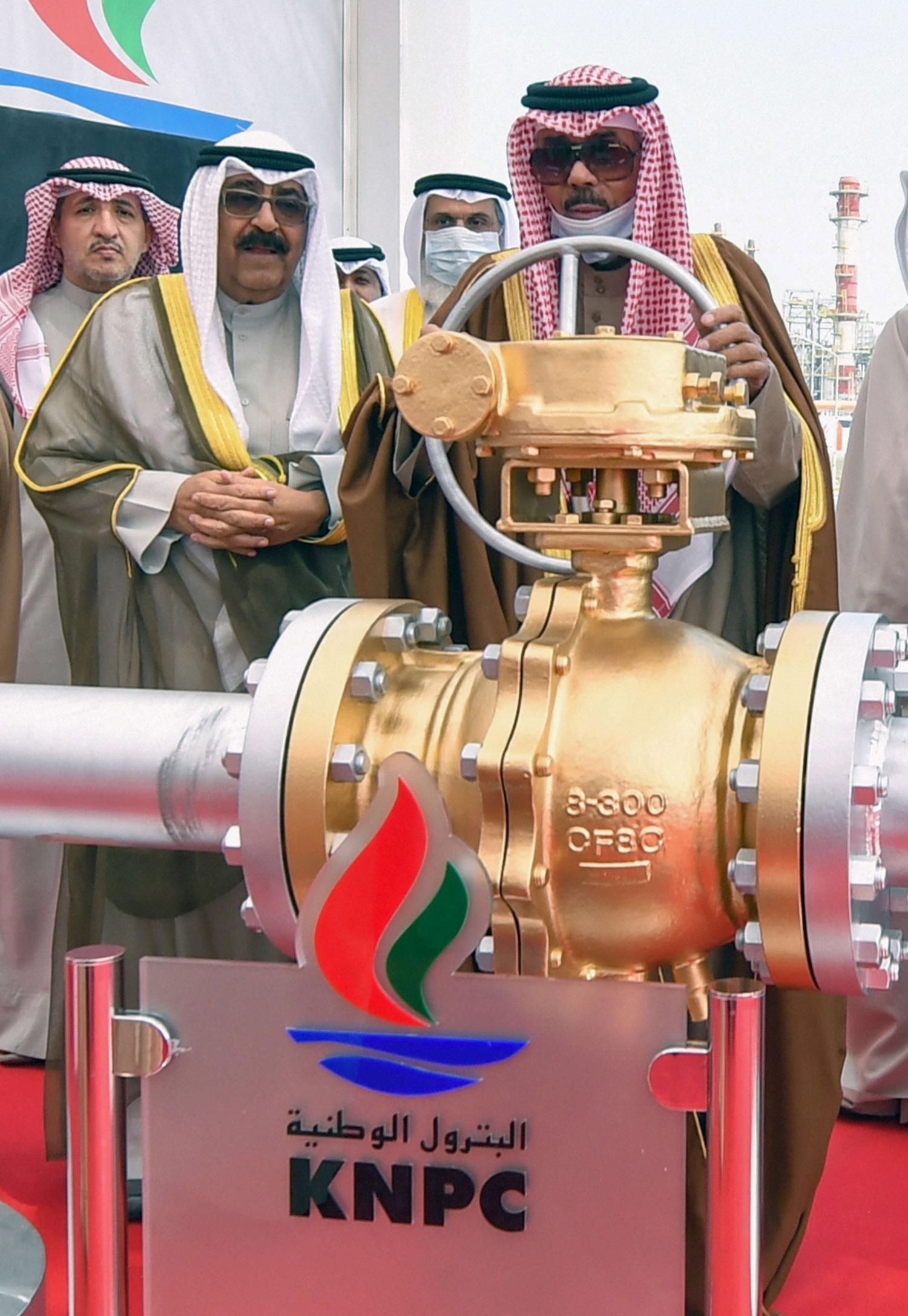 تدشين مؤسسة البترول الوطنية بالكويت