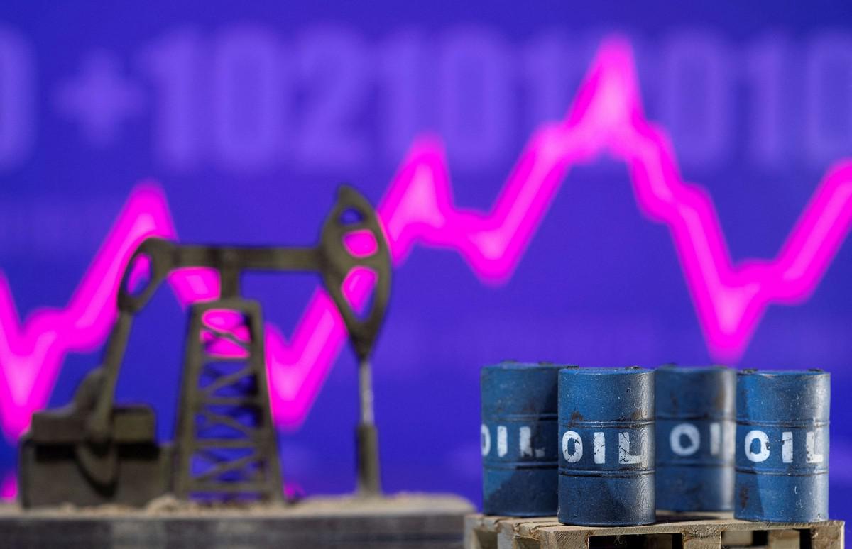 سوق النفط يترقب تطورات الأوضاع بين ايران واسرائيل