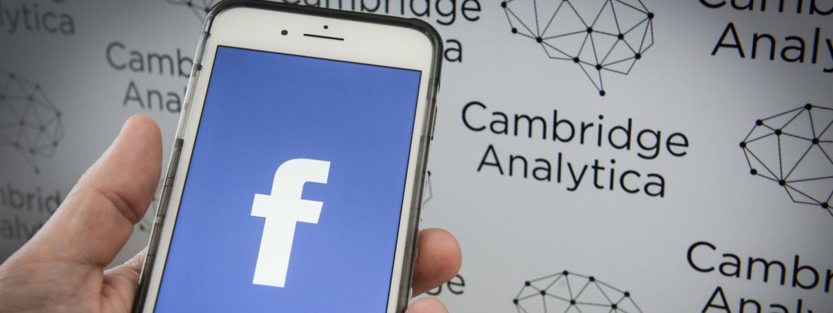 فضيحة البيانات تهدد فيسبوك