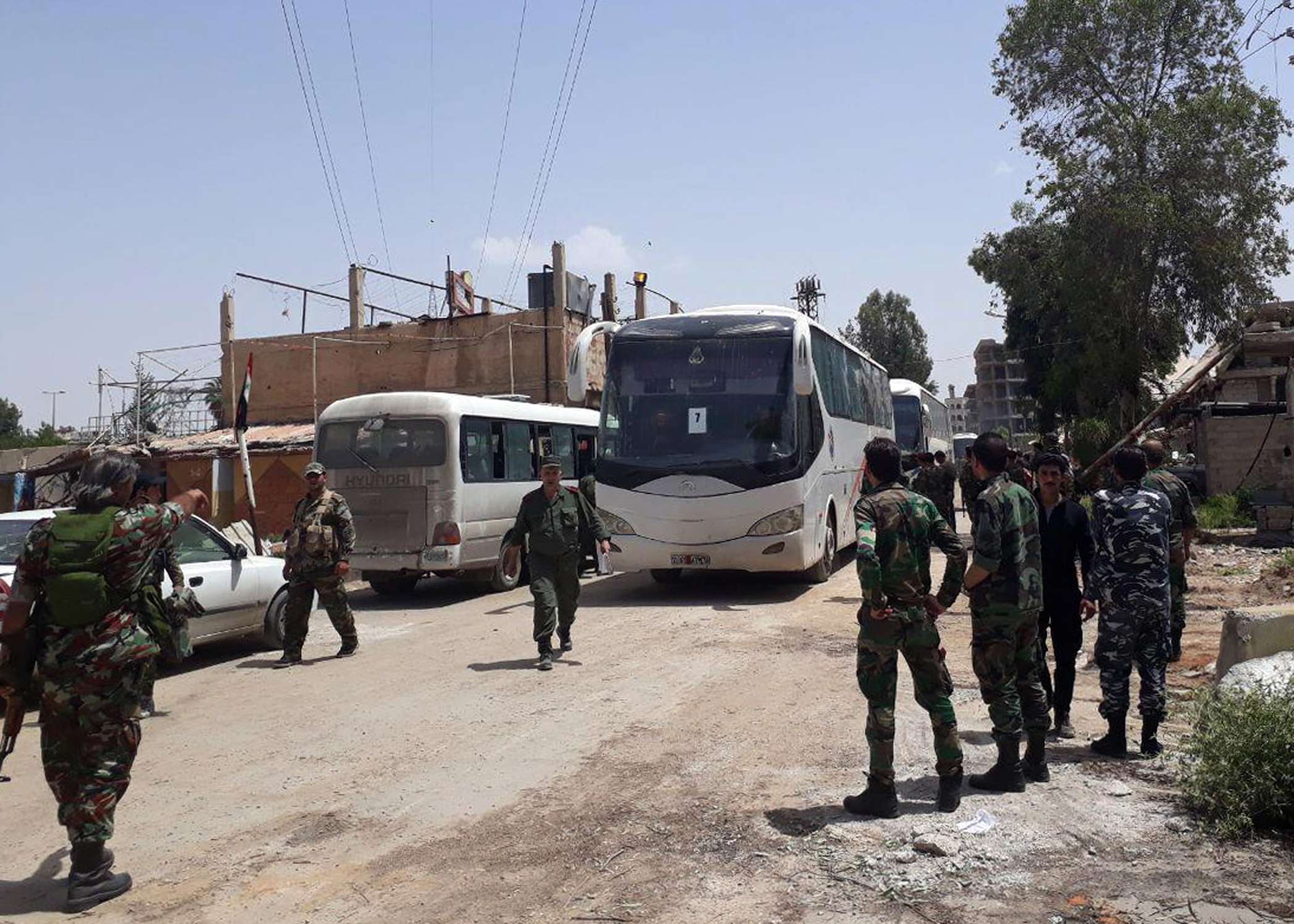 دخول الحافلات إلى حمص