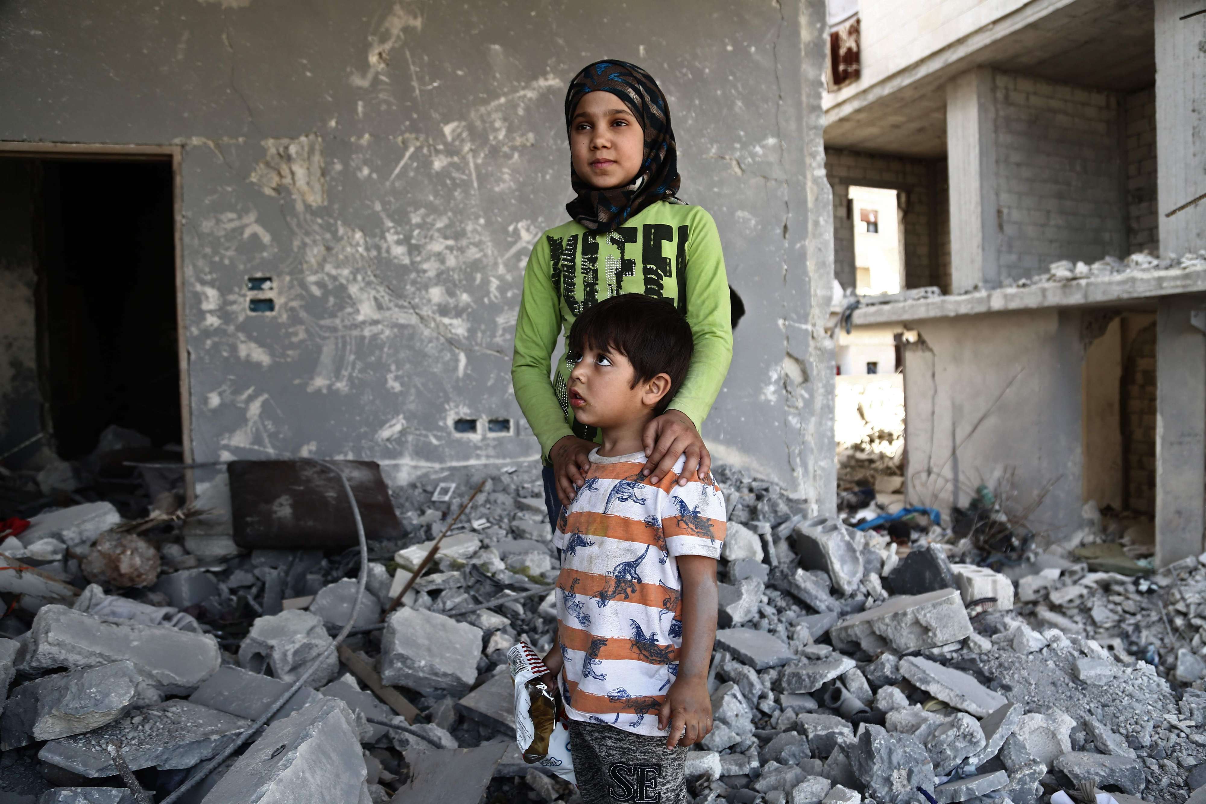 أطفال من الغوطة الشرقية بعفرين