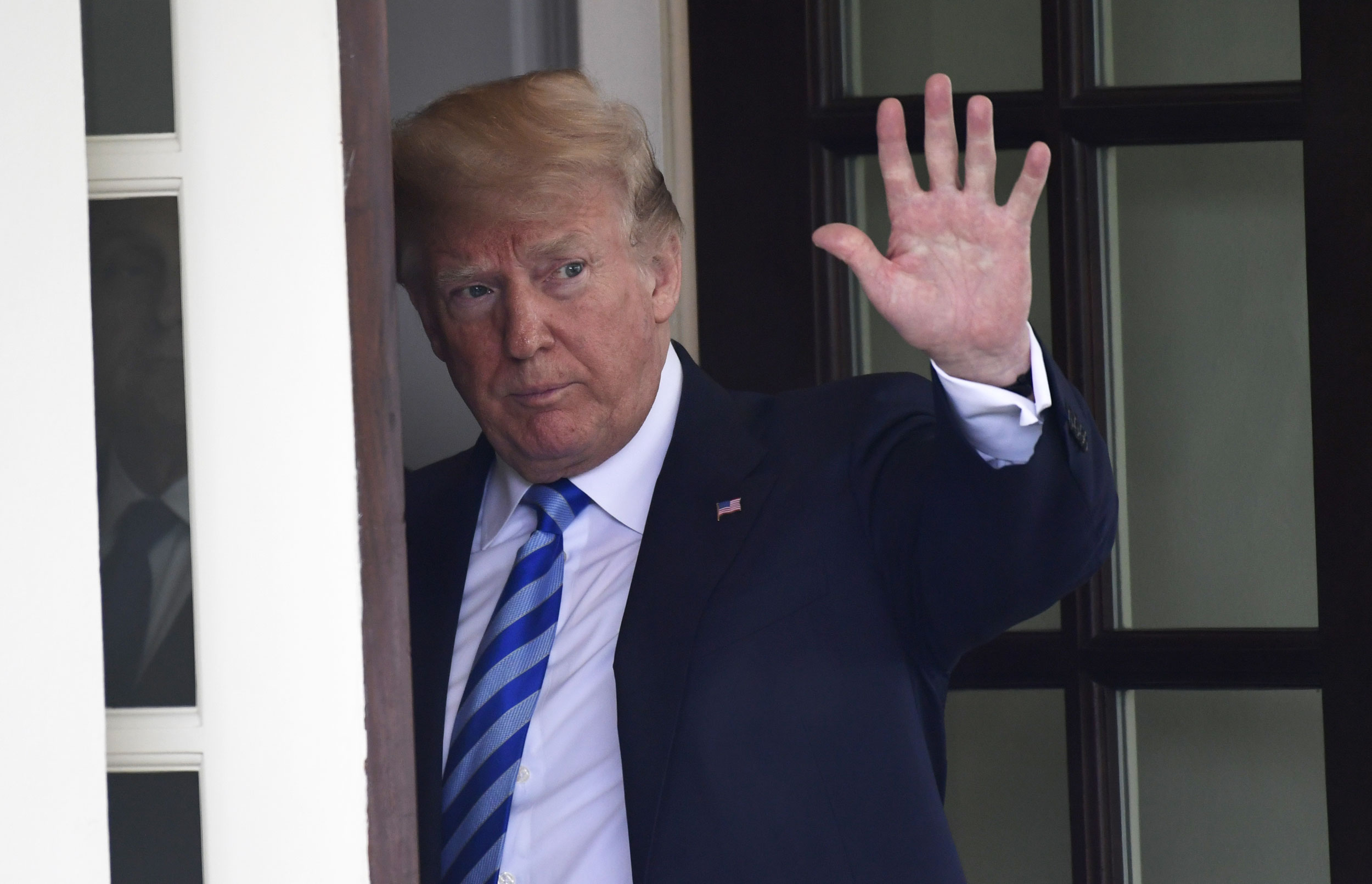 لا يمكن اتهام الرئيس اثناء تولي مهامه في الولايات المتحدة