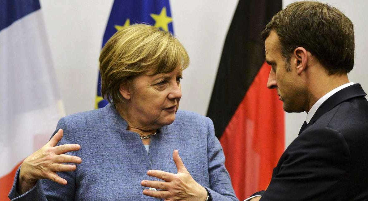 المستشارة الألمانية أنغيلا ميركل والرئيس الفرنسي امانويل ماكرون
