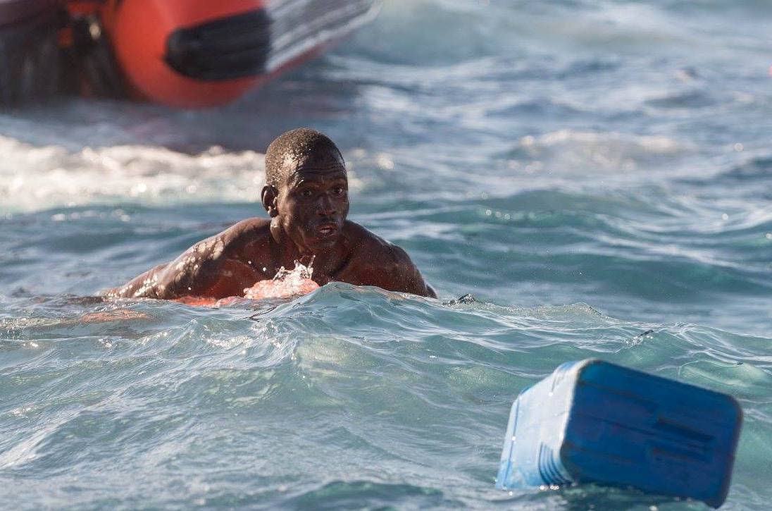 مئات المهاجرين غرقوا بين تونس وايطاليا