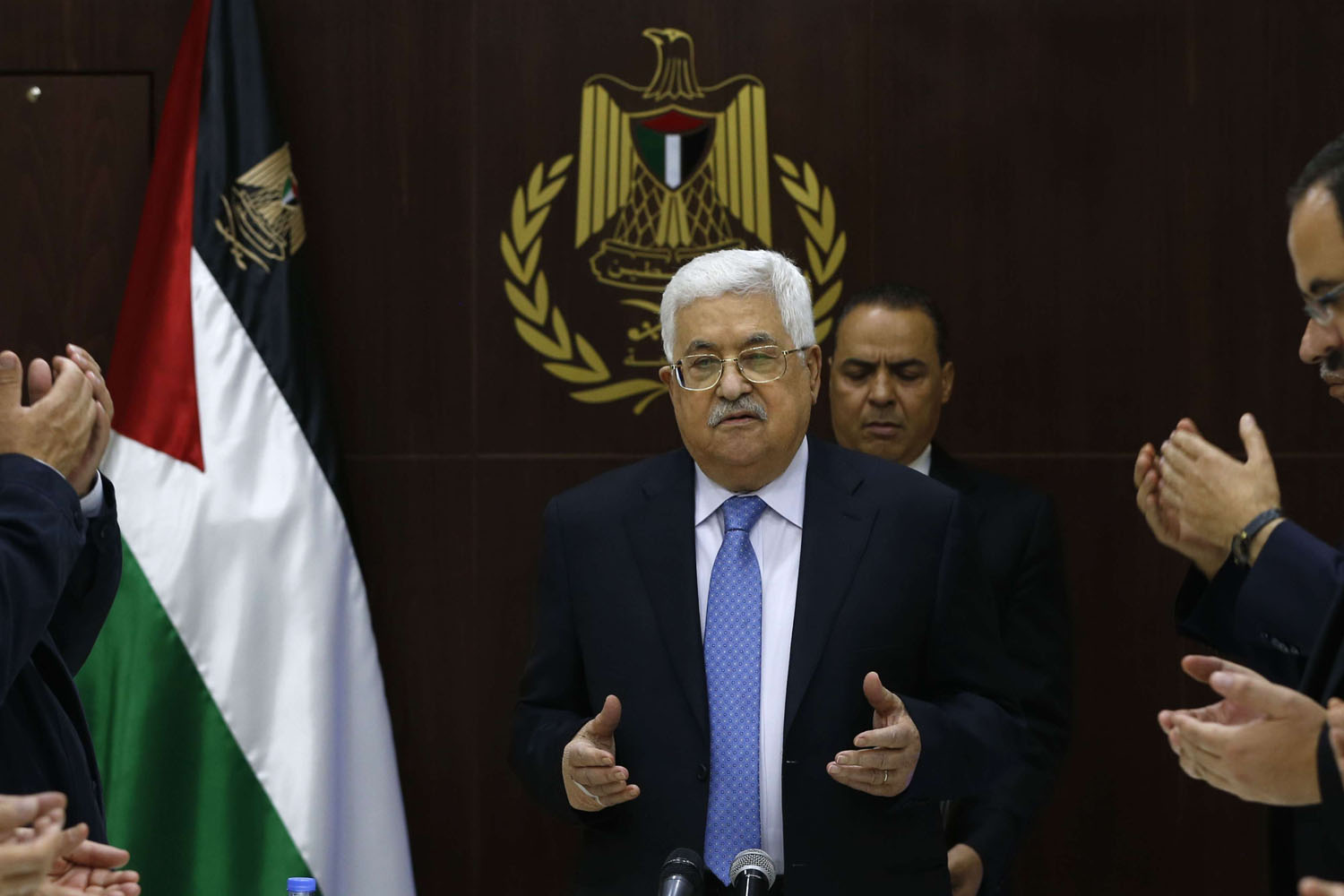 الرئيس الفلسطيني محمود عباس بعد عودته من أزمة صحية