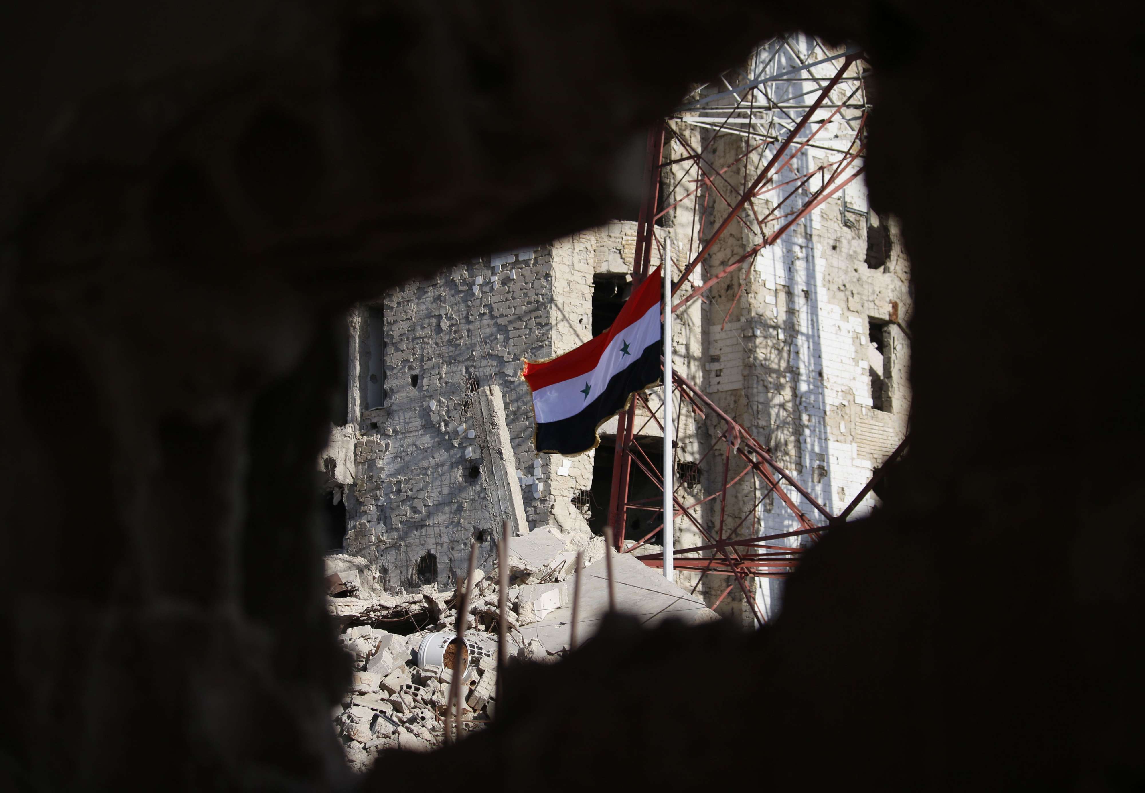 العلم السوري في درعا