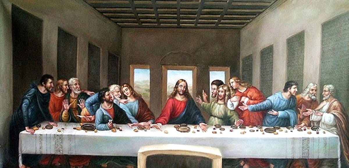 الضوء في لوحة ليوناردو يغمر غطاء المائدة ساطعا