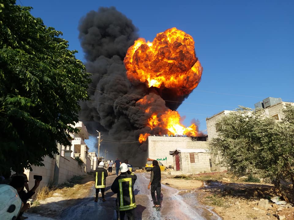 الخوذ البيضاء في منطقة سورية تعرضت للقصف في سابق