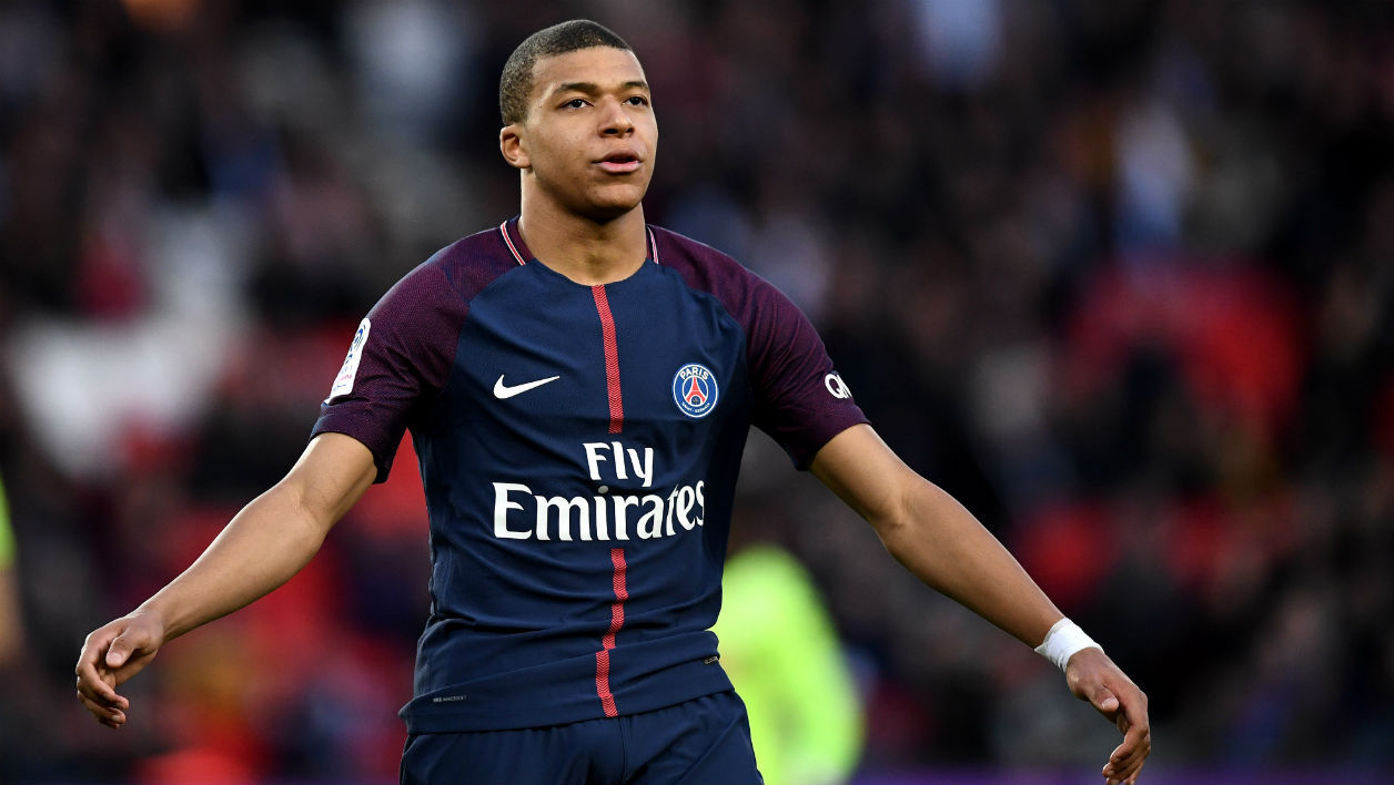 لاعب باريس سان جرمان كيليان مبابي