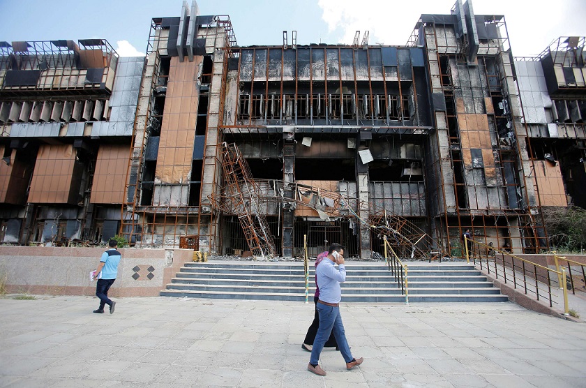 جامعة الموصل تكسوها أثار التدمير