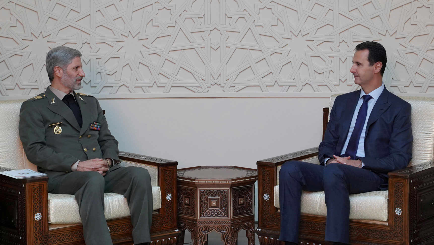 وزير الدفاع الإيراني أمير حاتمي زار الرئيس السوري بشار الاسد 