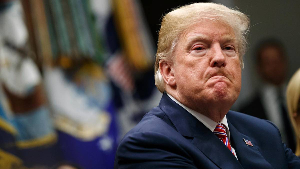 الرئيس الأميركي دونالد ترامب يواجه عزلة داخلية شديدة