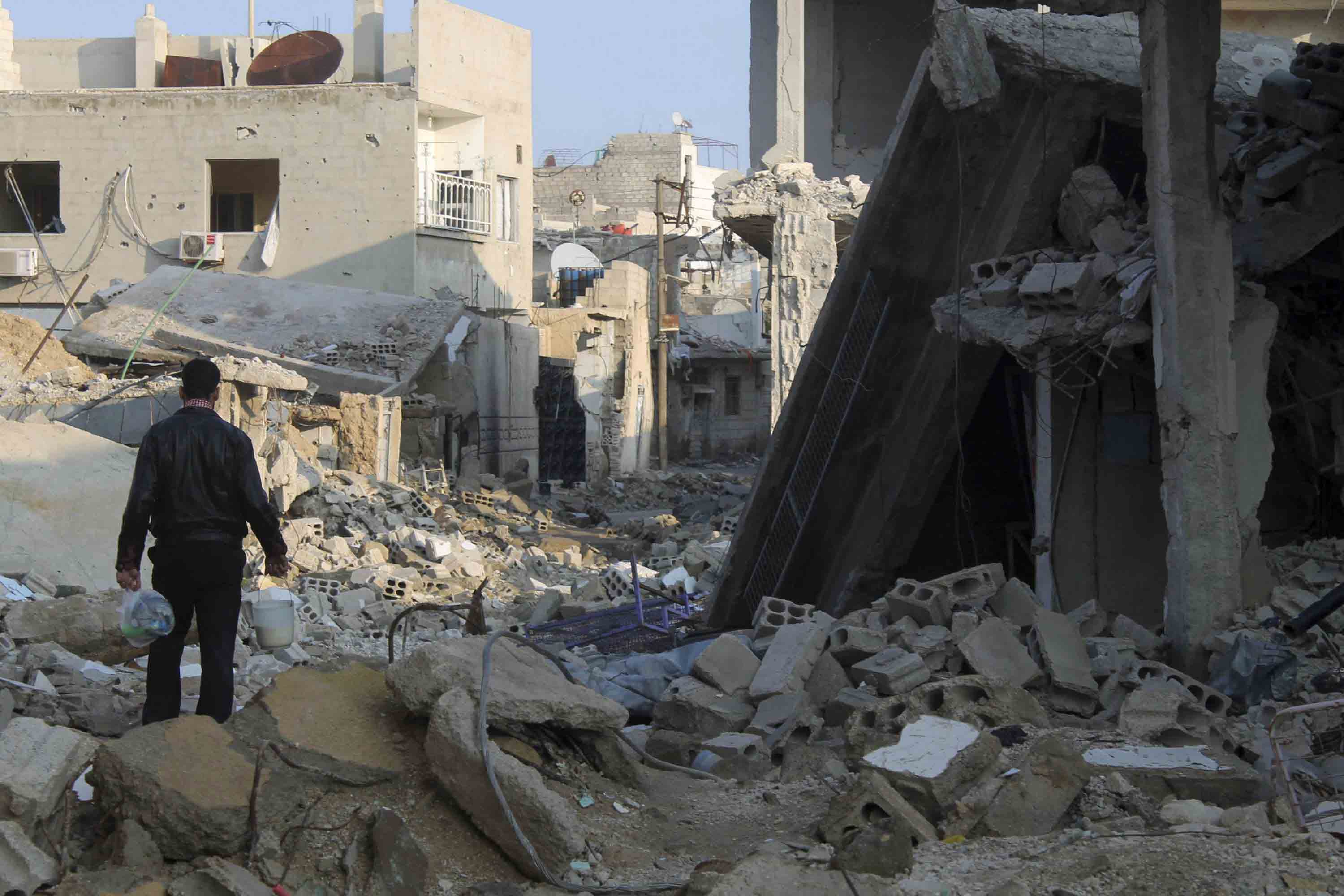 سنوات طويلة لاعادة الاعمار