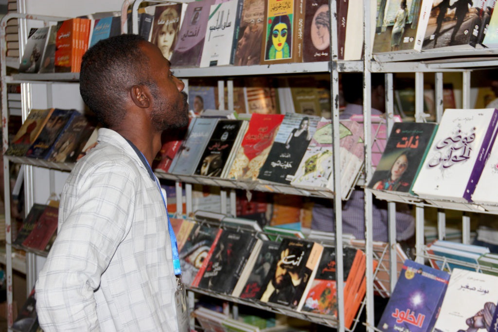 الخرطوم الدولي للكتاب يحتفي بالناقد عبدالله الطيب