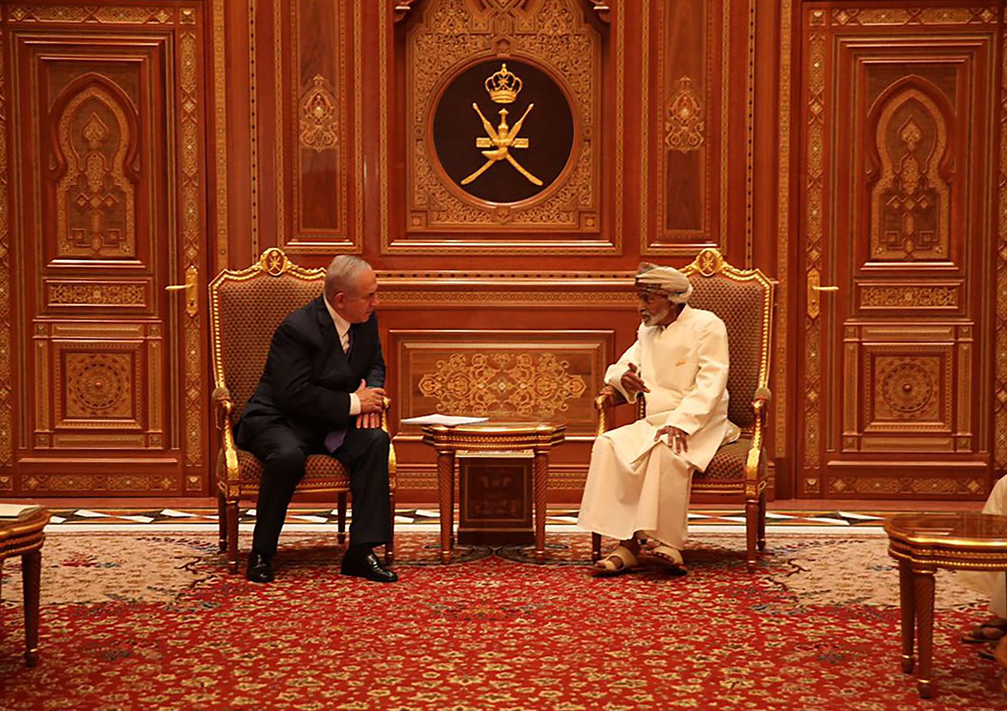 السلطان قابوس ونتانياهو