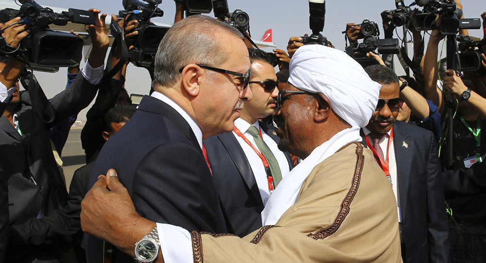 الرئيسان السوداني عمر البشير والتركي رجب طيب اردوغان