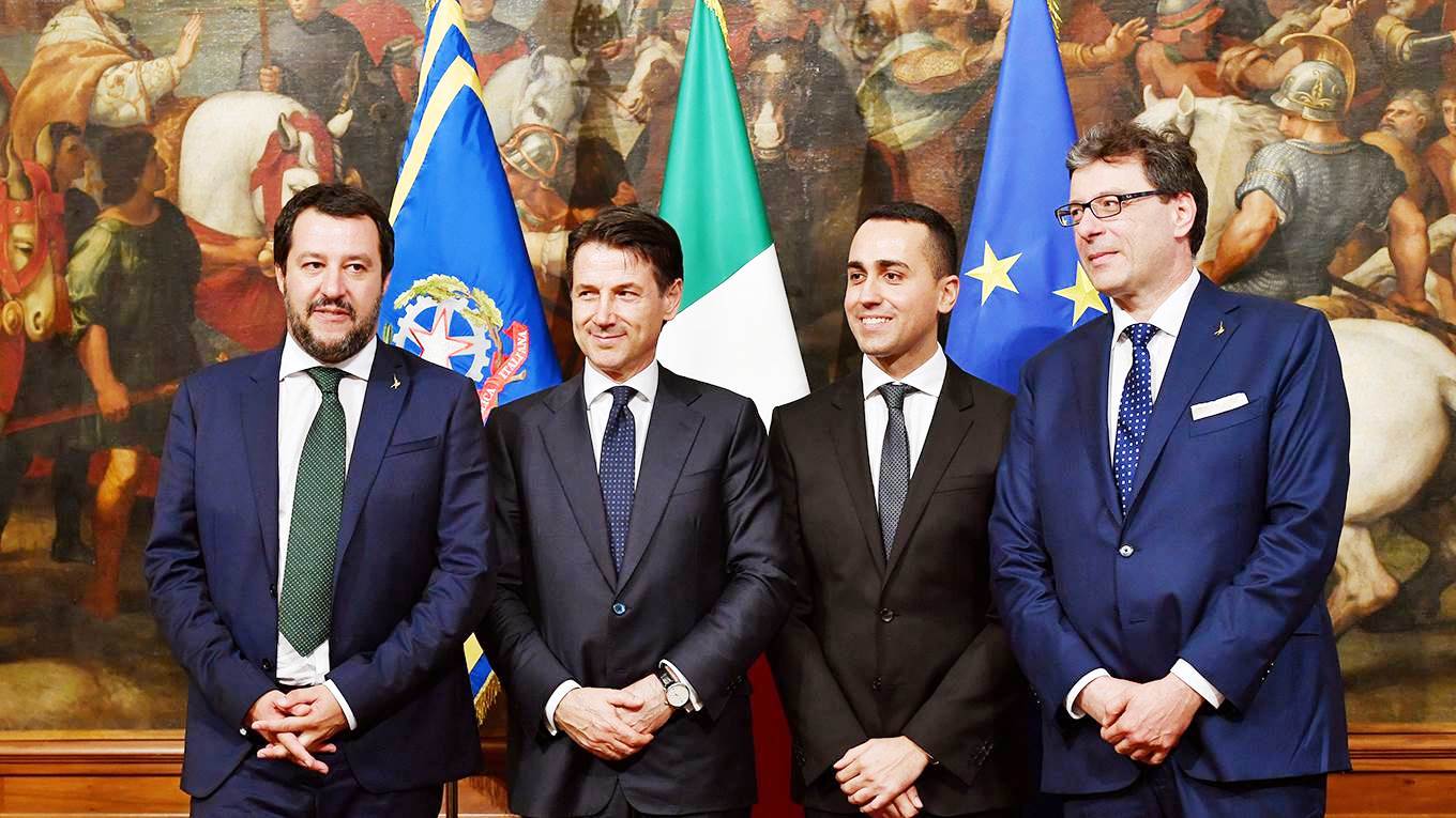 الأزمة بين الحكومة الايطالية الشعبوية والاتحاد الأوروبي سائرة الى المزيد من التصعيد