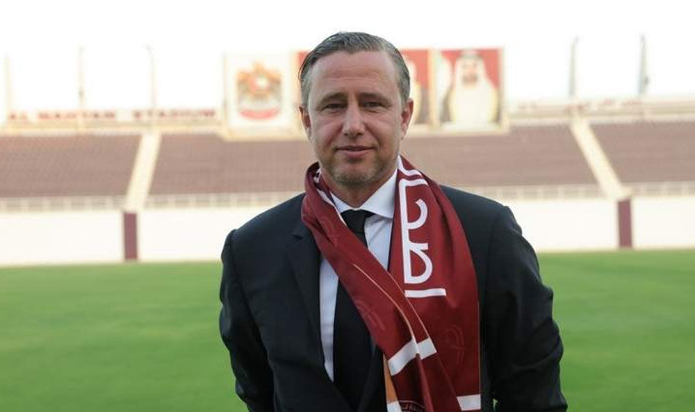 ريجيكامب يدفع ثمن نتائجه السلبية