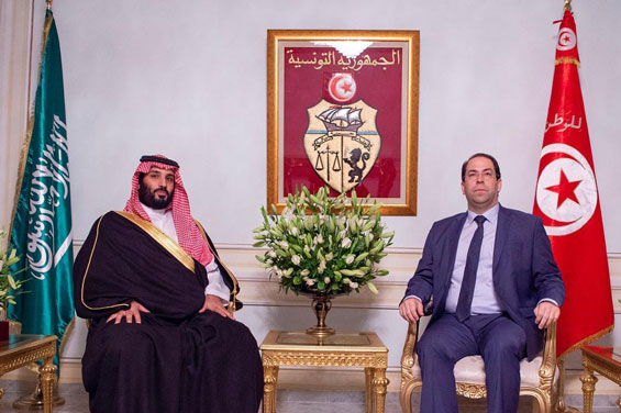 ولي العهد السعودي الأمير محمد بن سلمان اجتمع خلال زيارته لتونس برئيس الحكومة يوسف الشاهد بعد مباحثات مع الرئيس الباجي قائد السبسي