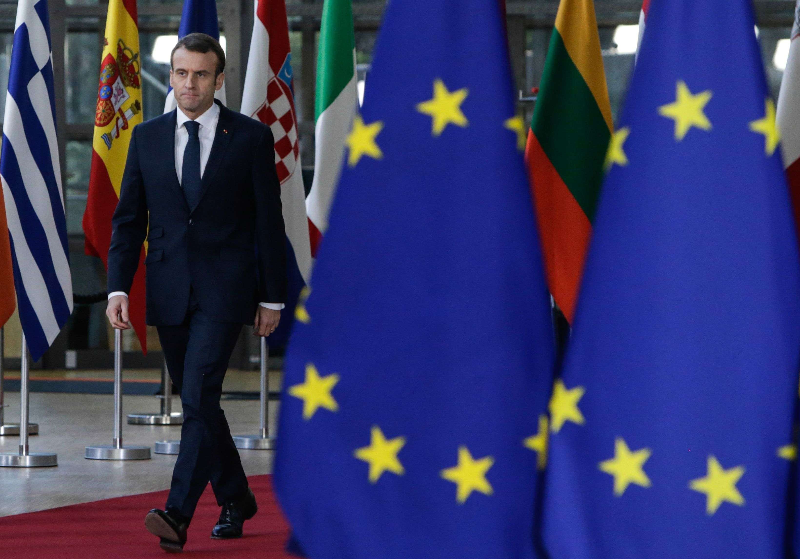 ماكرون في قمة بروكسل