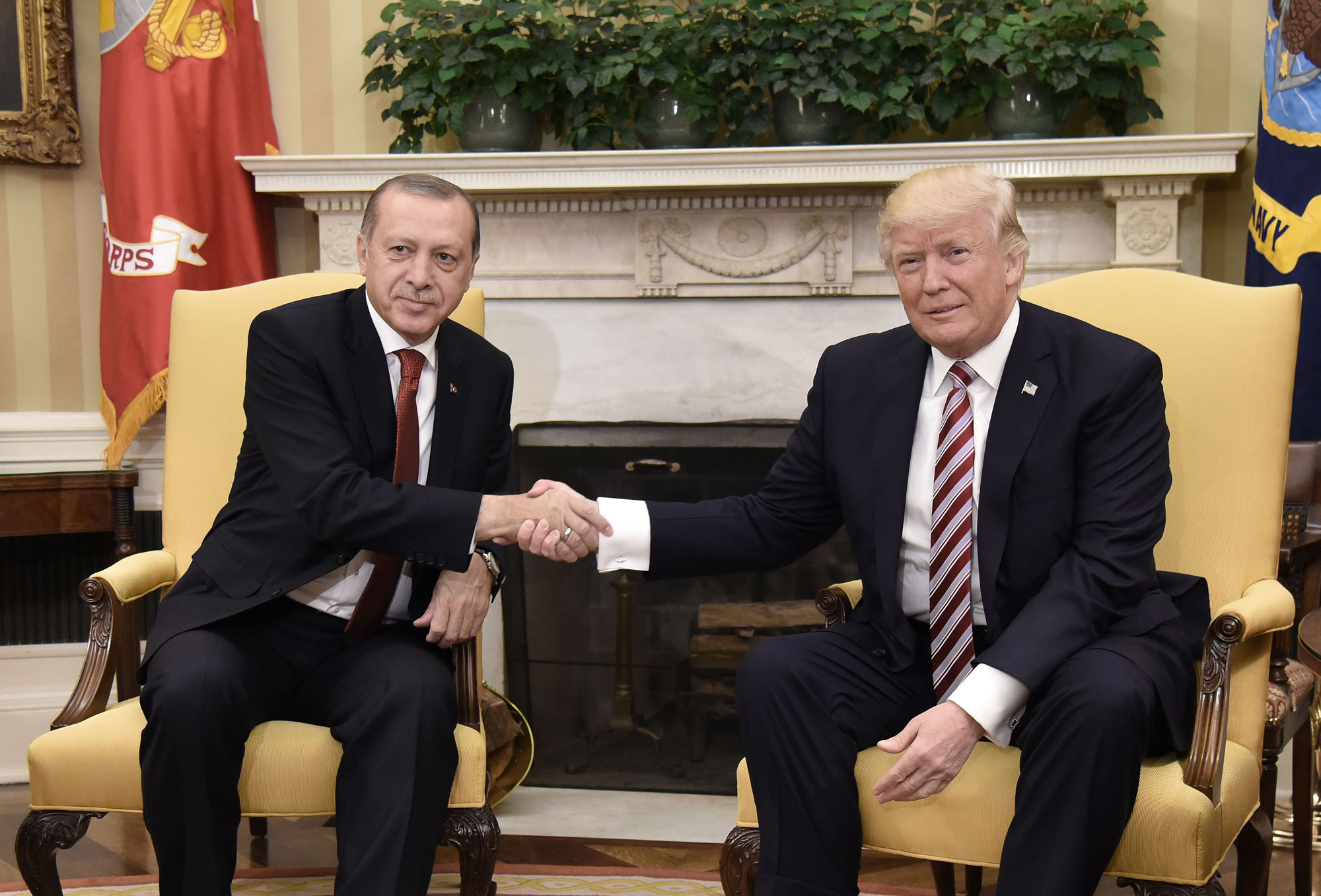 الرئيسان الأميركي دونالد ترامب والتركي رجب طيب اردوغان في لقاء سابق