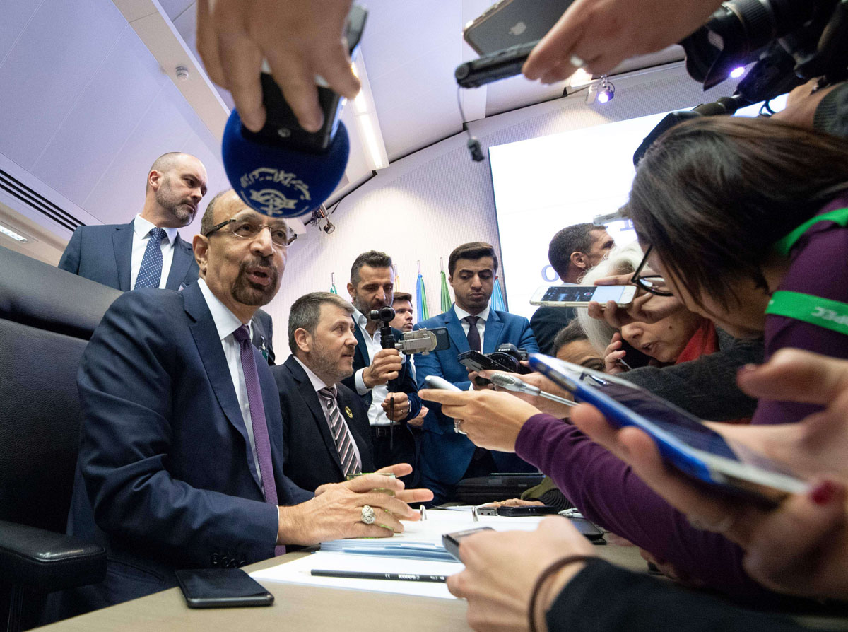 الفالح: لا أحتاج إلى إذن أحد لخفض الإنتاج