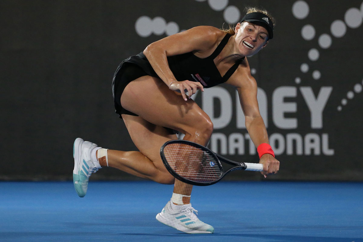 كيربر تحسم الشوط الفاصل لصالحها