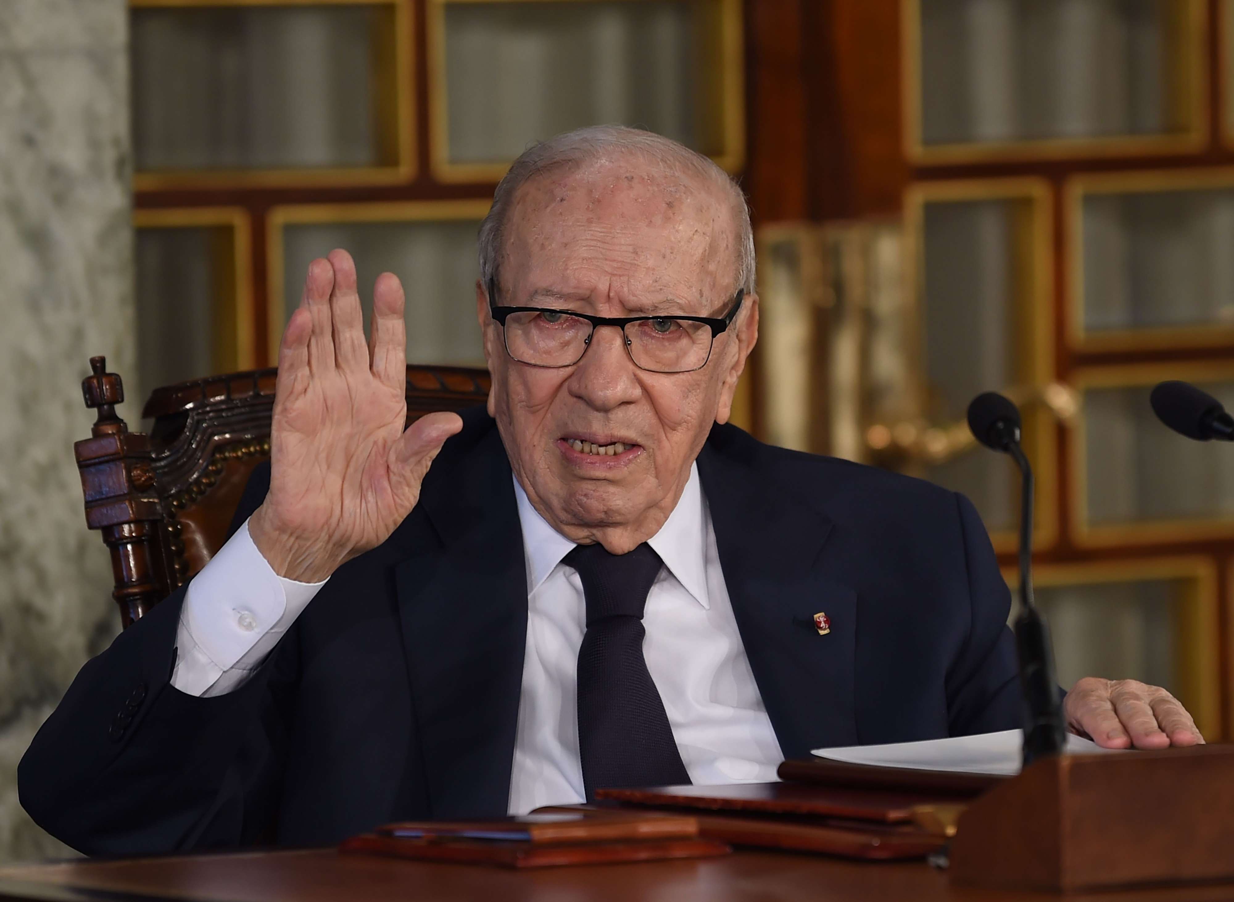 قائد السبسي: نحن لا نتهم دون حجة