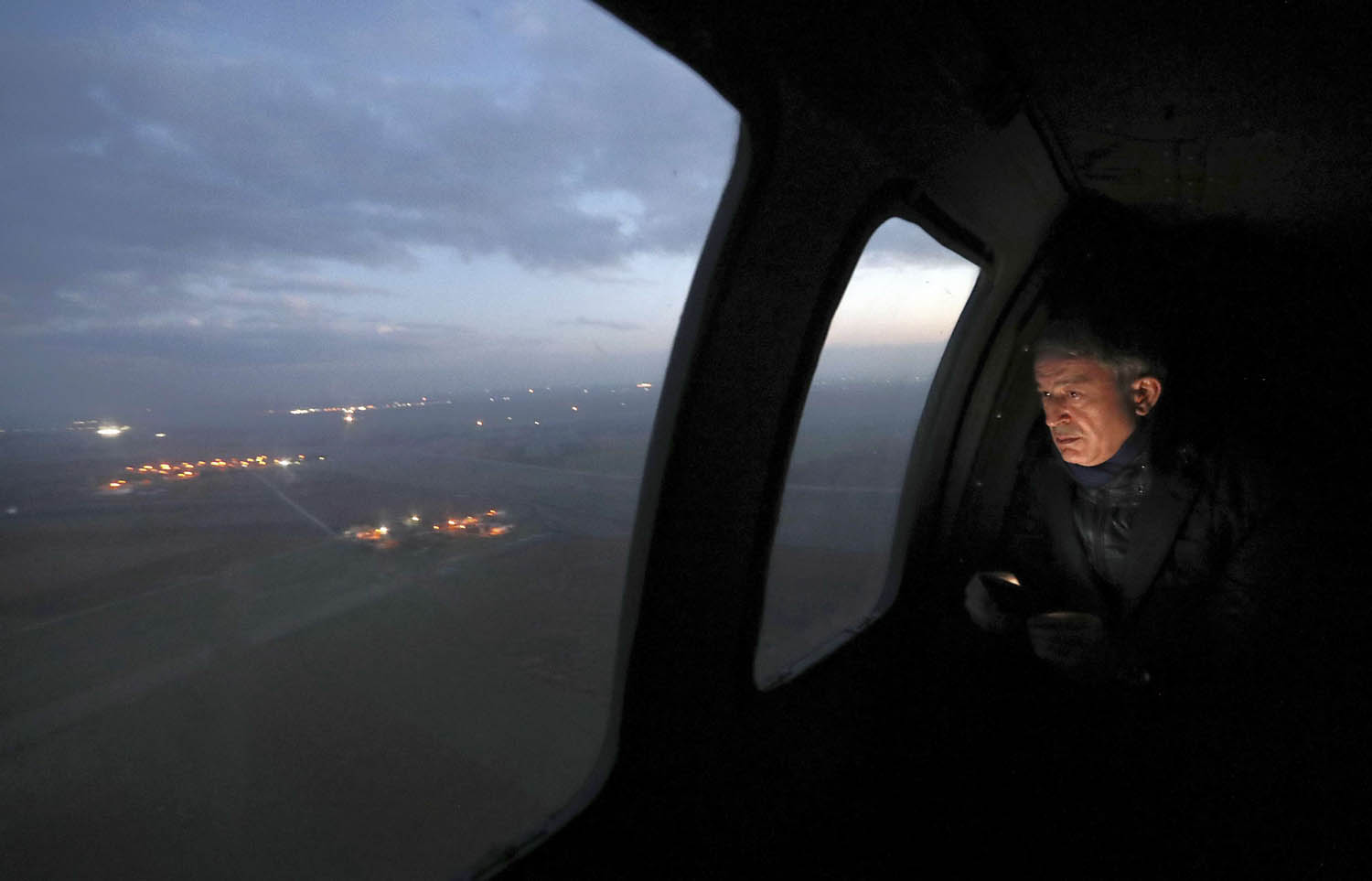 وزير الدفاع التركي خلوصي أكار يتفقد قواته في سوريا