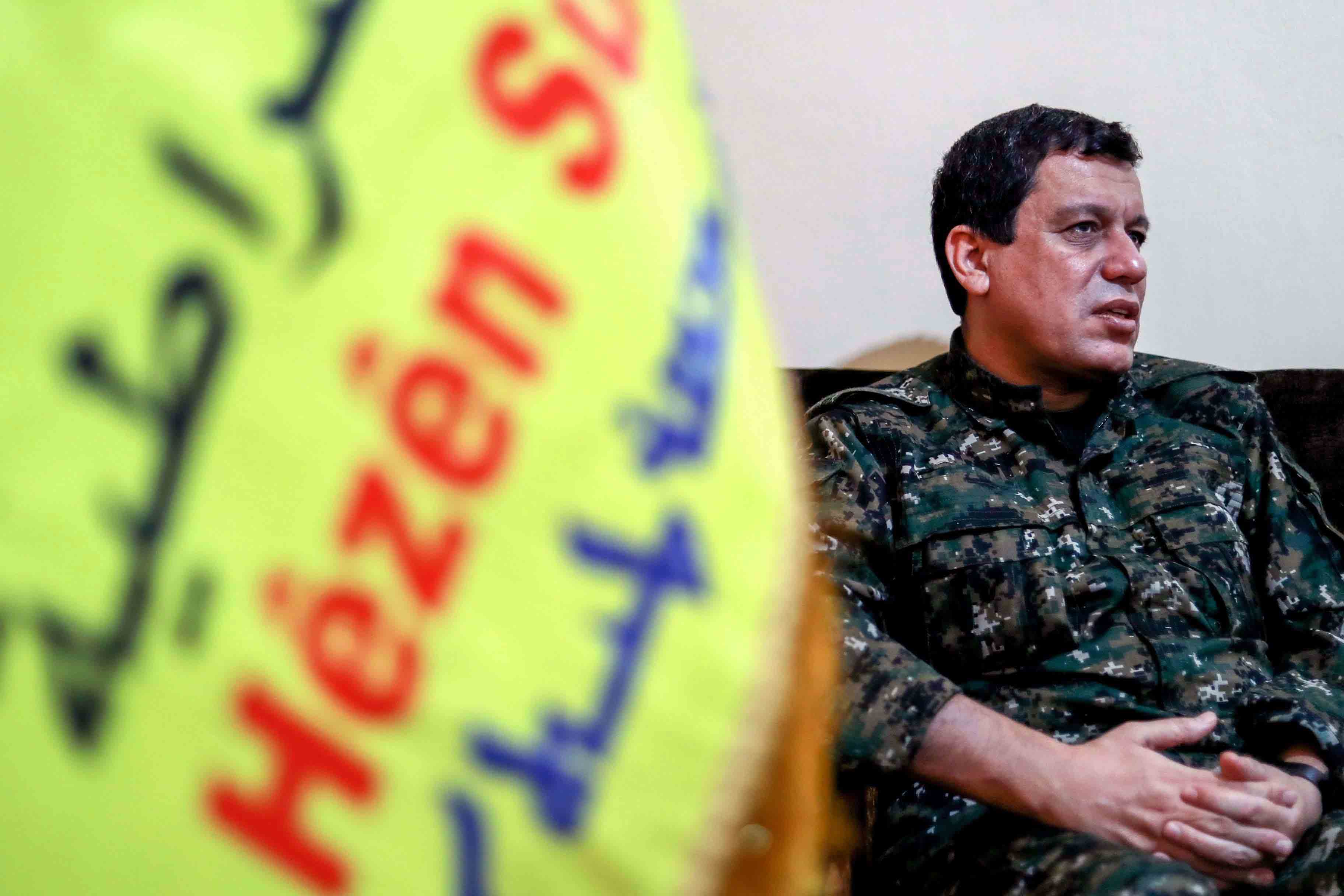 مفاوضات بحذر شديد