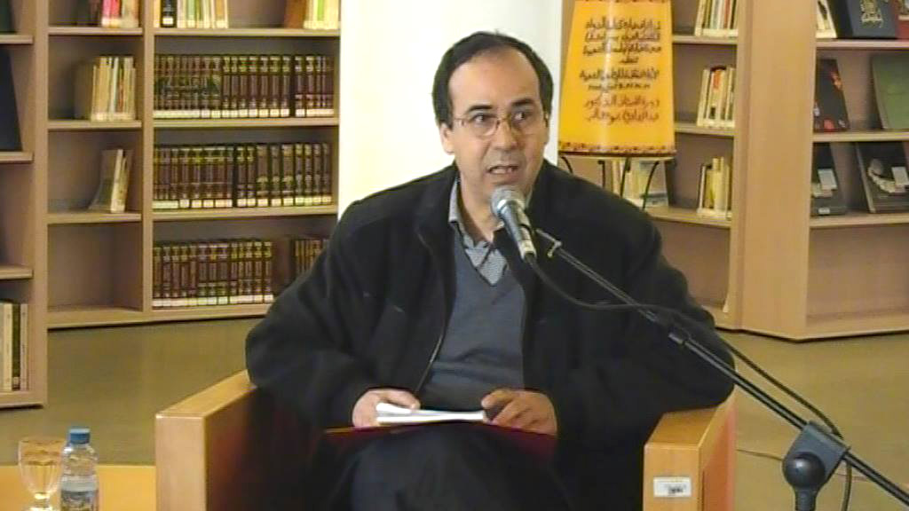 علاقة غريبة ومثيرة